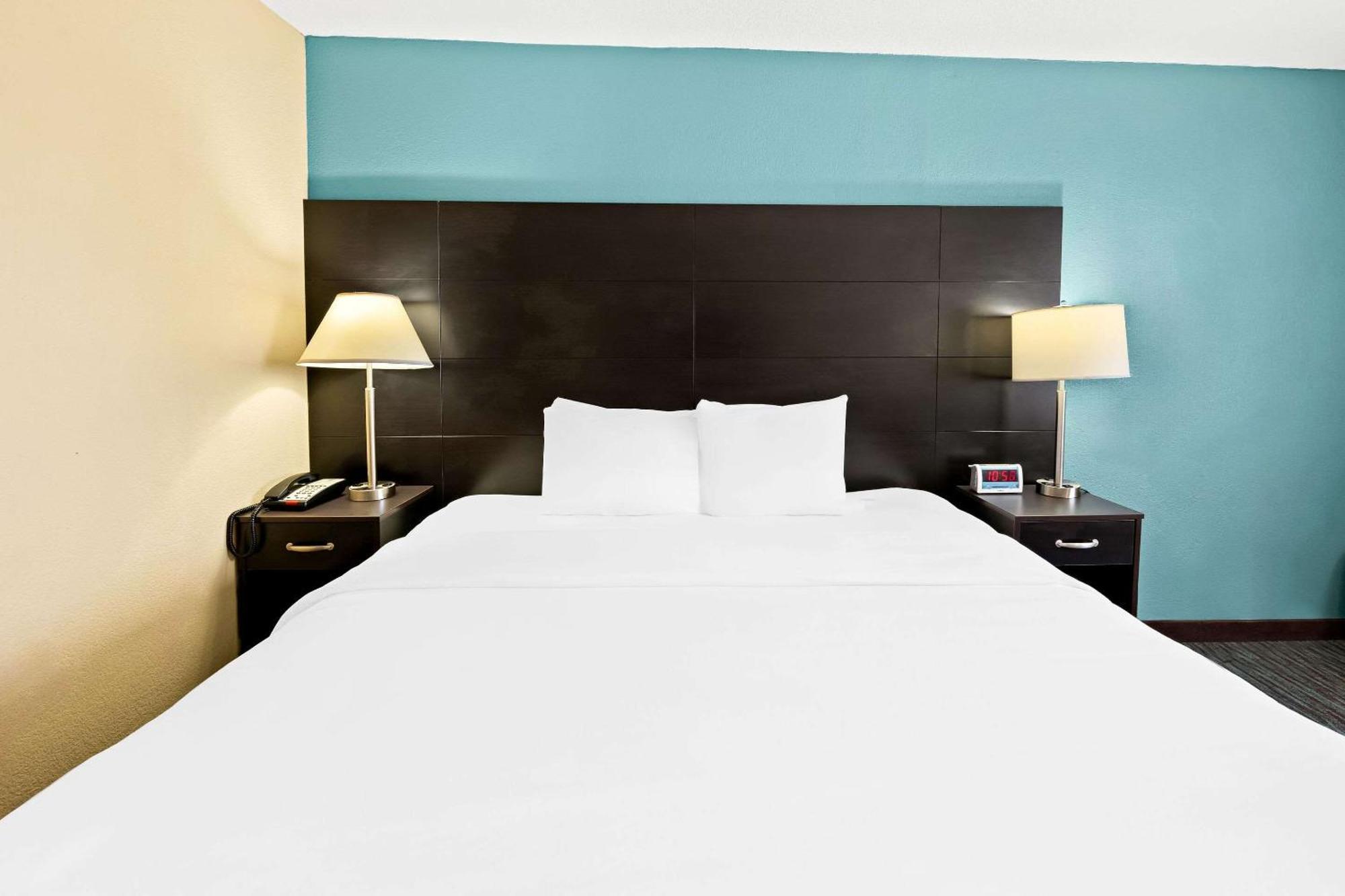 Quality Inn Dayton Airport Englewood Exterior photo